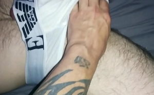 Dispirited massage unconnected with tattooed person to his bi friend