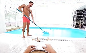 Vrbgay com hot stud logan moore fucking at the pool side